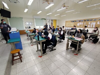 110學年度生涯輔導活動「科系聊什麼？」-社會工作學系/社工師